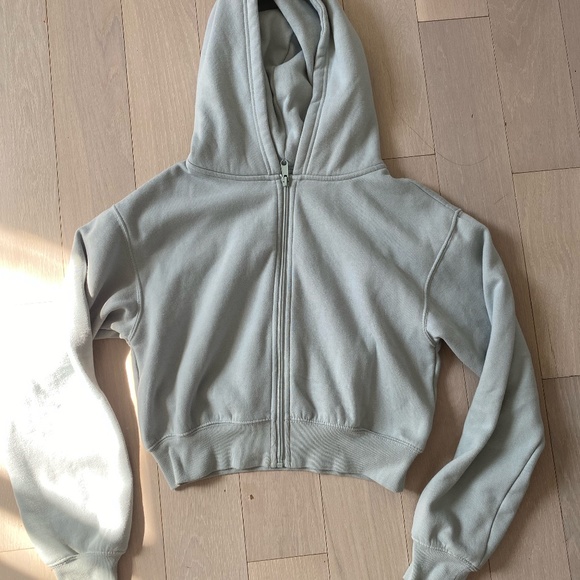 Girls/womens sage green cropped fleece hoodie - Picture 1 of 2